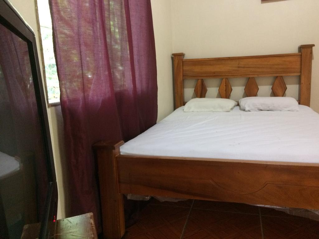 Hostel Rio Danta La Fortuna Exteriör bild