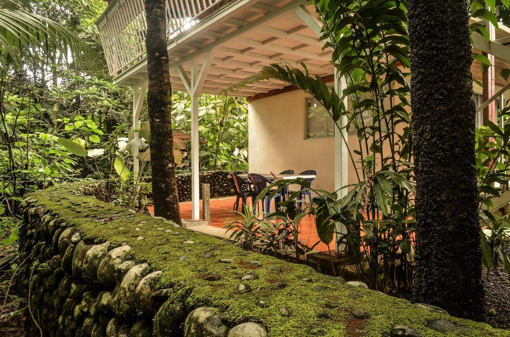 Hostel Rio Danta La Fortuna Exteriör bild