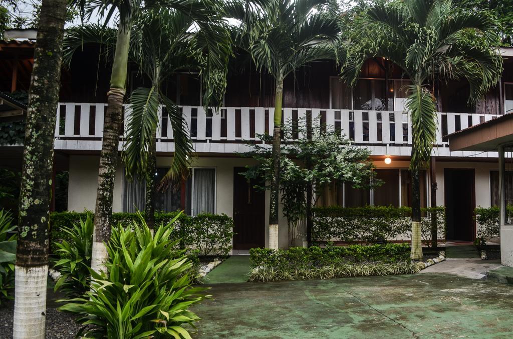 Hostel Rio Danta La Fortuna Exteriör bild